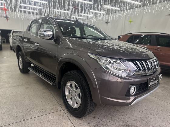 MITSUBISHI L200 TRITON 2018