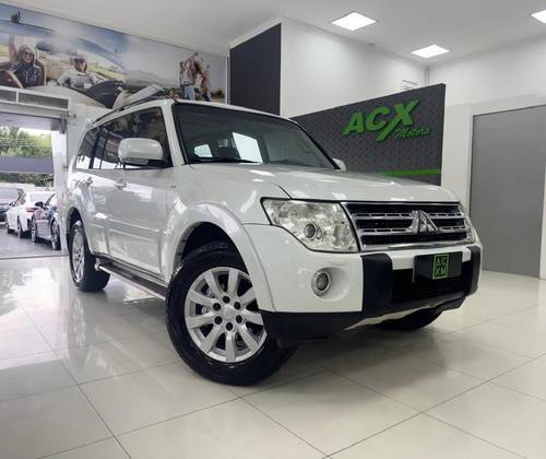 MITSUBISHI PAJERO FULL 2009