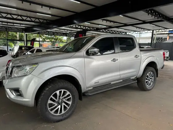 NISSAN FRONTIER 2021