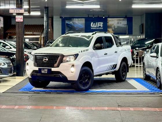 NISSAN FRONTIER 2023