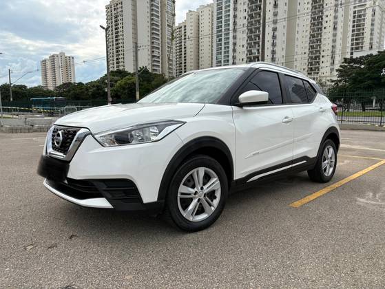 NISSAN KICKS 2018
