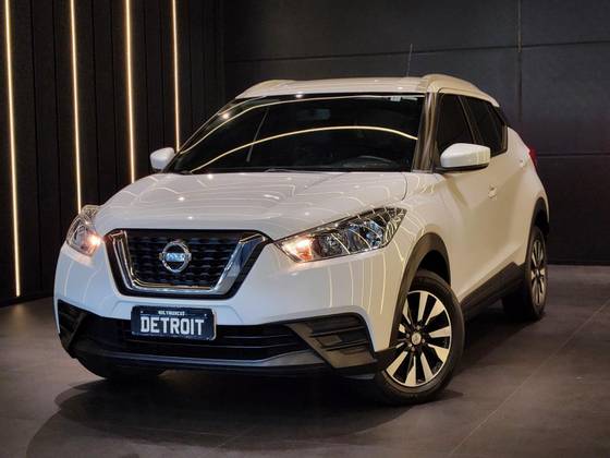 NISSAN KICKS 2018