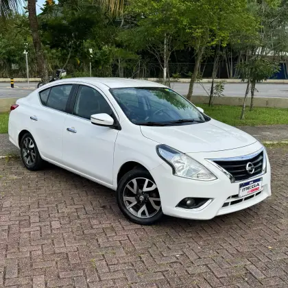 NISSAN VERSA 2016