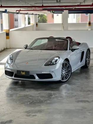 PORSCHE 718 2023