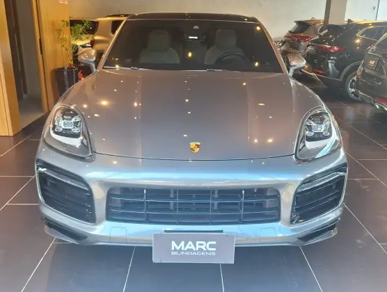 PORSCHE CAYENNE 2022