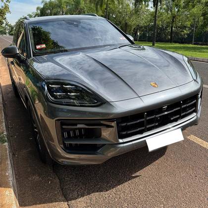 PORSCHE CAYENNE 2024