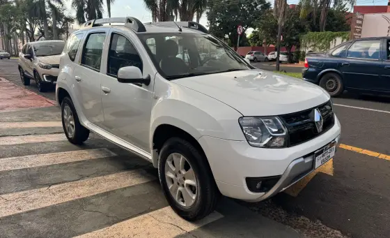 RENAULT DUSTER 2016