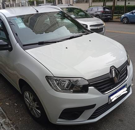 RENAULT LOGAN 2023