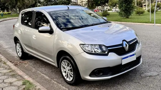 RENAULT SANDERO 2018