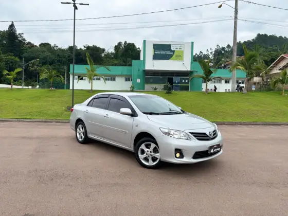 TOYOTA COROLLA 2014