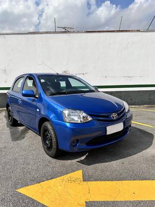 TOYOTA ETIOS 2013