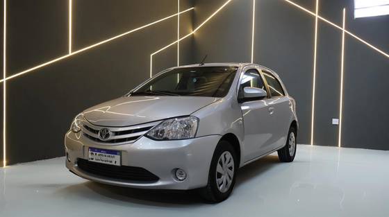 TOYOTA ETIOS 2017
