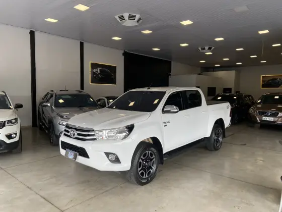 TOYOTA HILUX 2018