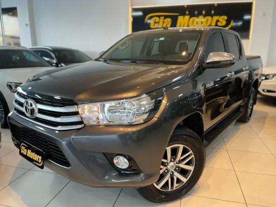 TOYOTA HILUX 2018