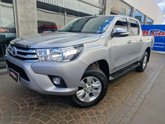TOYOTA HILUX 2017