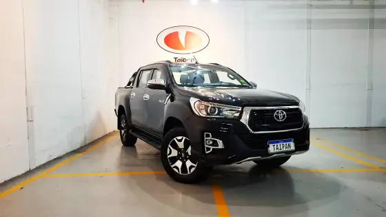 TOYOTA HILUX 2019
