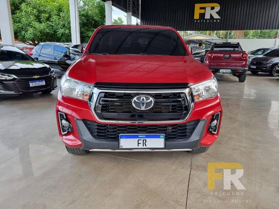TOYOTA HILUX 2020