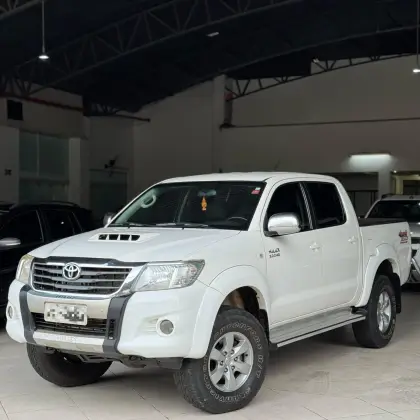 TOYOTA HILUX 2013