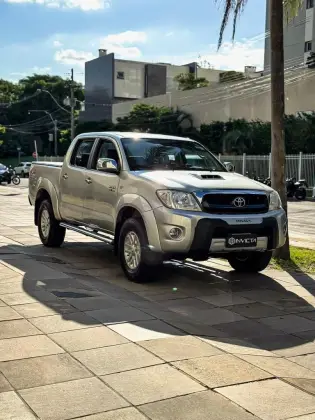TOYOTA HILUX 2011