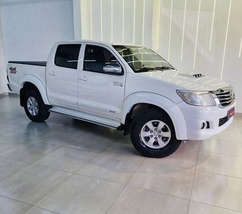 TOYOTA HILUX 2014