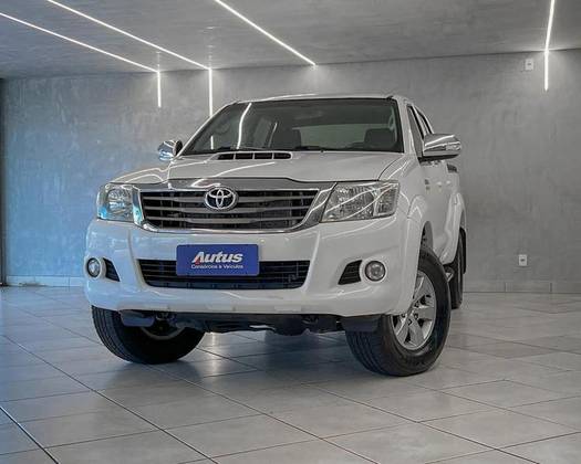 TOYOTA HILUX 2015