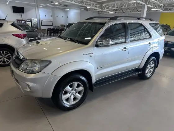 TOYOTA HILUX SW4 2006