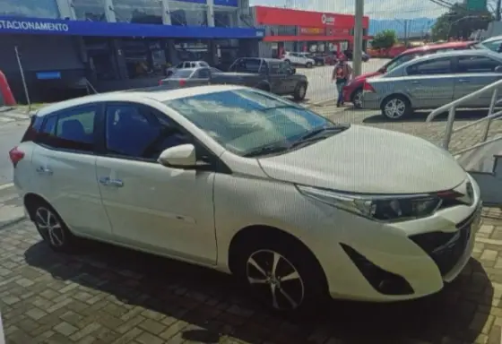 TOYOTA YARIS 2019