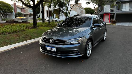 VOLKSWAGEN JETTA 2016