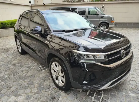 VOLKSWAGEN TAOS 2022