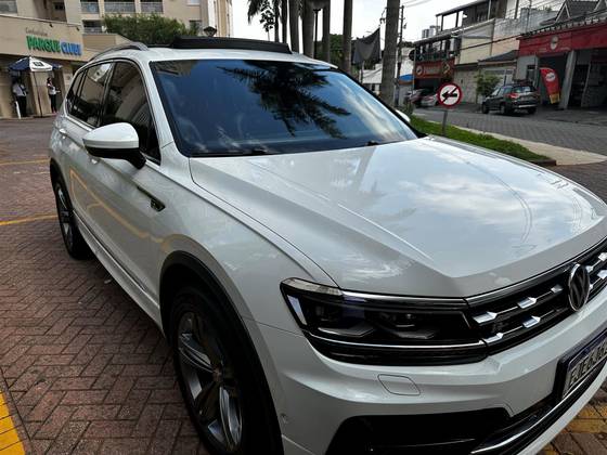 VOLKSWAGEN TIGUAN 2020