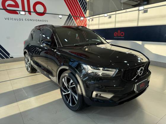 VOLVO XC40 2020