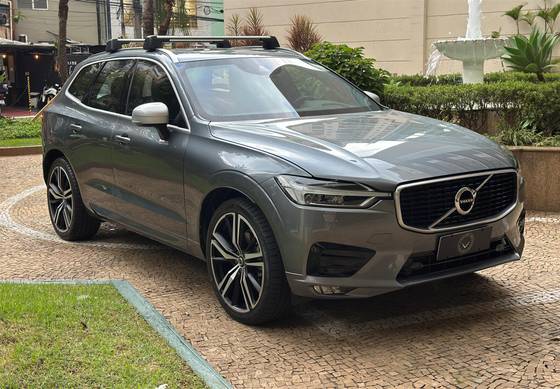 VOLVO XC60 2018