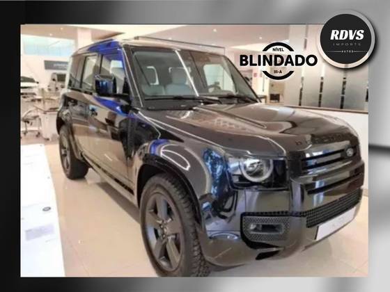 LAND ROVER DEFENDER 2025