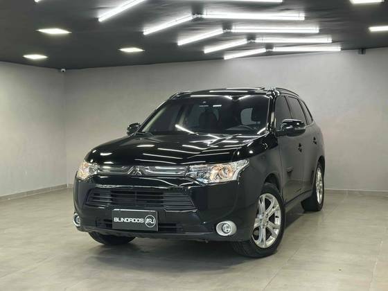 MITSUBISHI OUTLANDER 2014