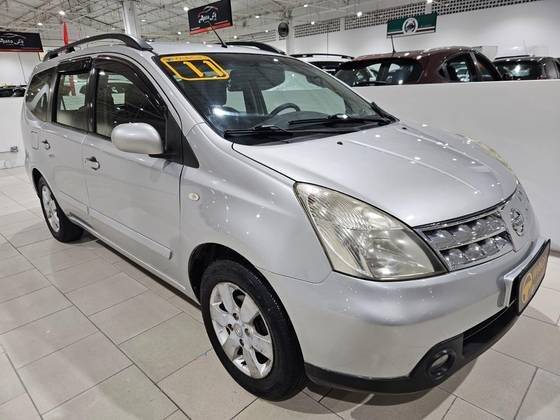 NISSAN GRAND LIVINA 2011