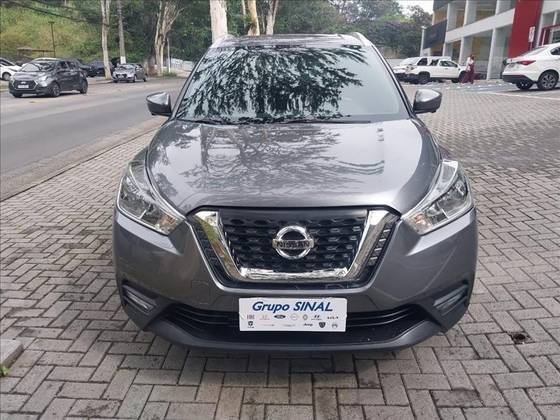 NISSAN KICKS 2017