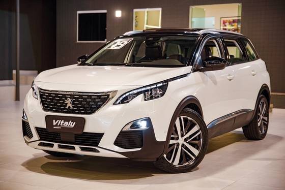 PEUGEOT 5008 2019