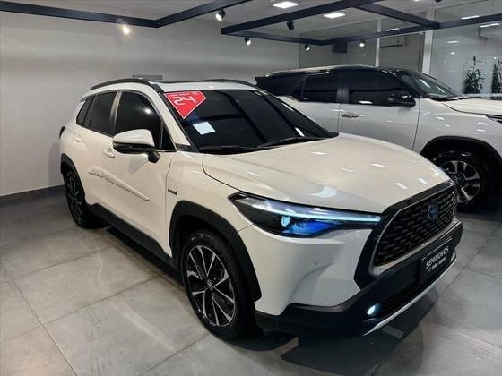TOYOTA COROLLA CROSS 2024