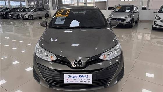 TOYOTA YARIS 2021
