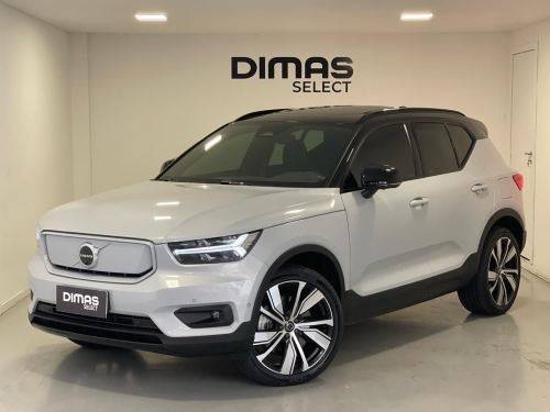 VOLVO XC40 2022