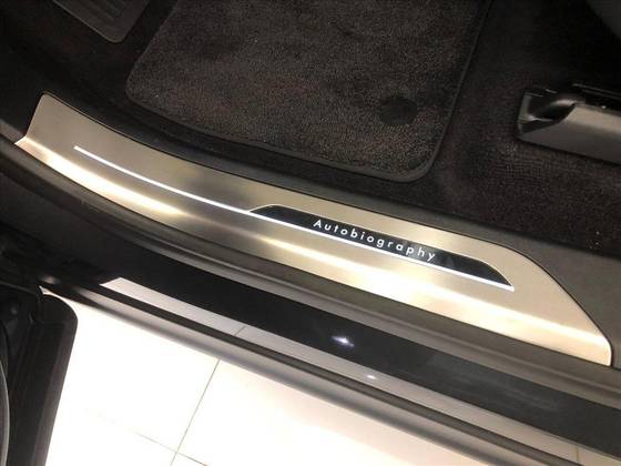 LAND ROVER RANGE ROVER 2025