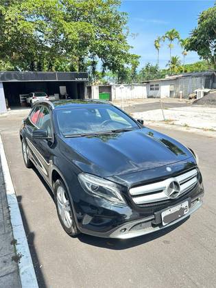 MERCEDES-BENZ GLA 250 2016