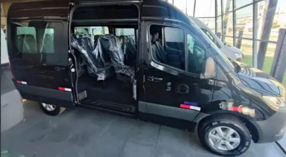 MERCEDES-BENZ SPRINTER 2025