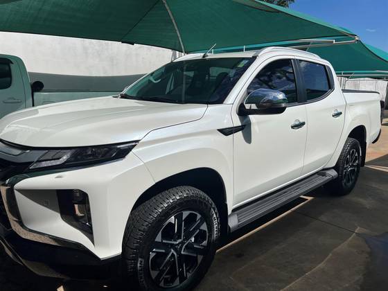MITSUBISHI L200 TRITON 2024
