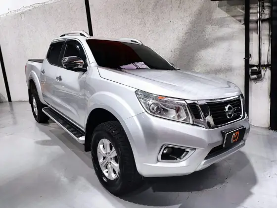 NISSAN FRONTIER 2017