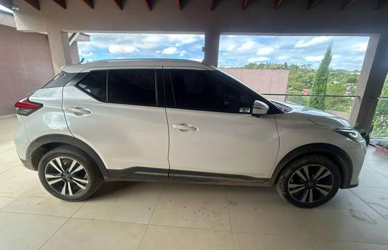 NISSAN KICKS 2023