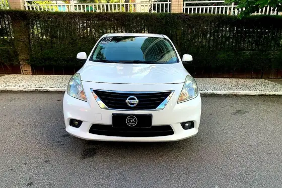 NISSAN VERSA 2014