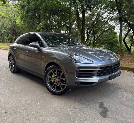 PORSCHE CAYENNE 2021