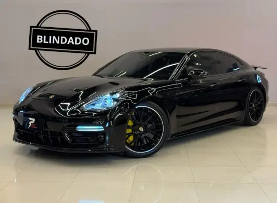 PORSCHE PANAMERA 2017