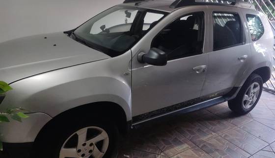RENAULT DUSTER 2015